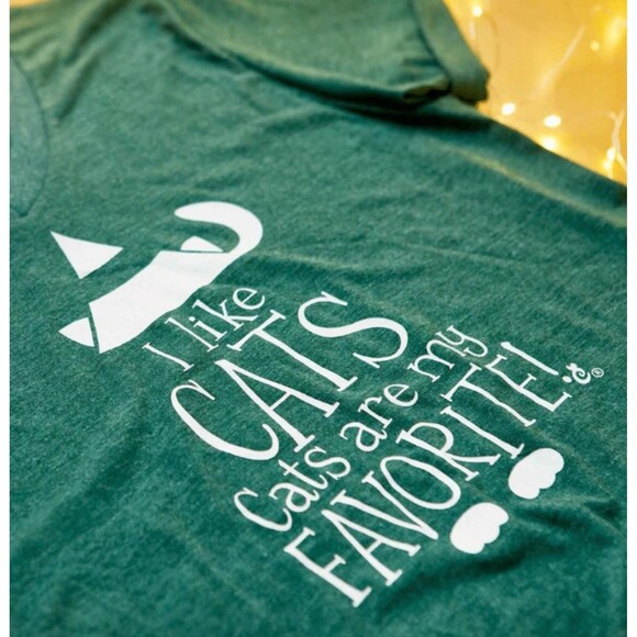 Cat Lady "Cats Are My Favorite X-LARGE Tee - Picture 2 of 3